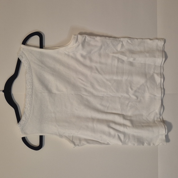 🦜NORTHERN REFLECTIONS White Tank Top w/ Lace trim  - L - Picture 2 of 7